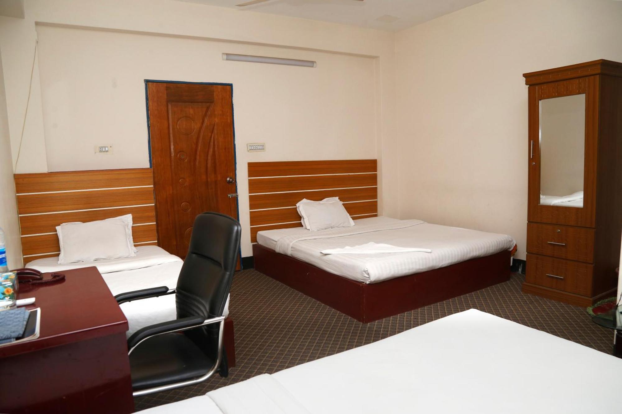 Hotel Blue Bird Dakka Kültér fotó